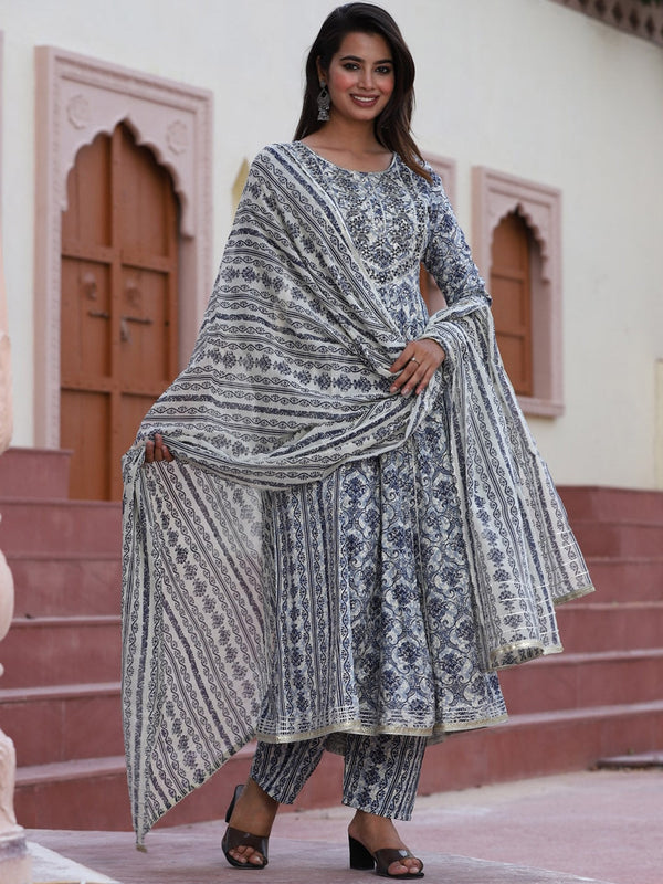 Women's Floral Printed Flared Kurta With Palazzos & Dupatta - Noz2Toz