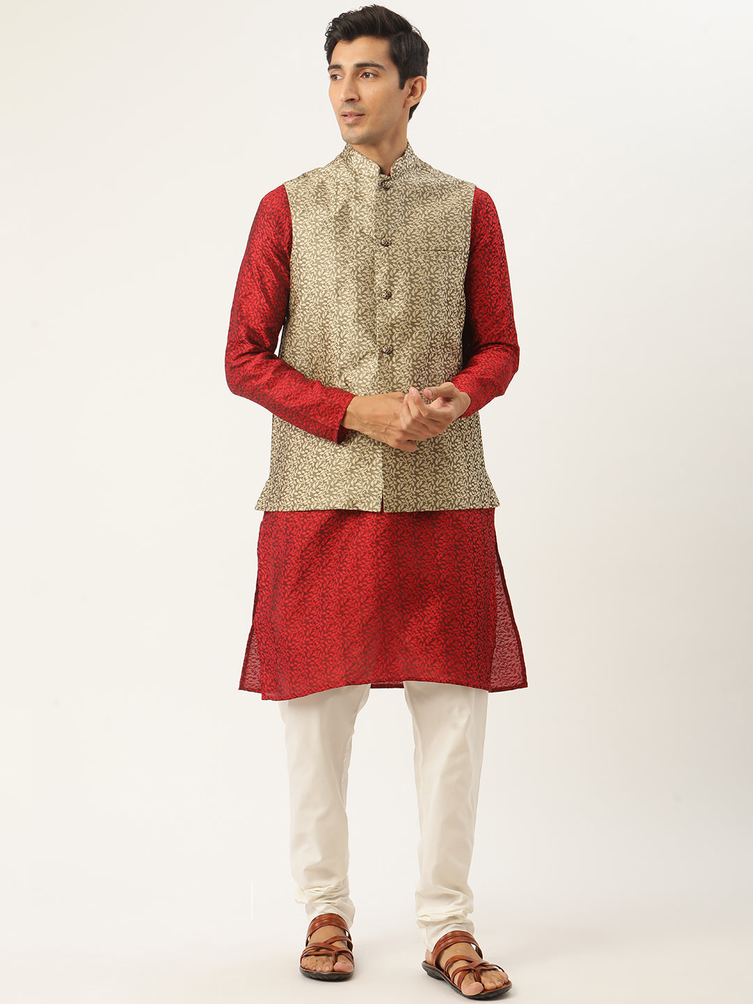 Sojanya Men's Jacquard Silk Maroon Kurta & Royalblue Nehrujacket With Offwhite Pyjama Combo - Sojanya