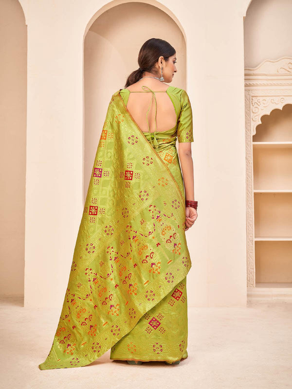 Women's Gorgeous Woven Light Green Banarasi Silk Saree - Odette