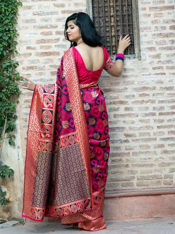 Women's Gorgeous Woven Pink Banarasi Silk Saree - Odette