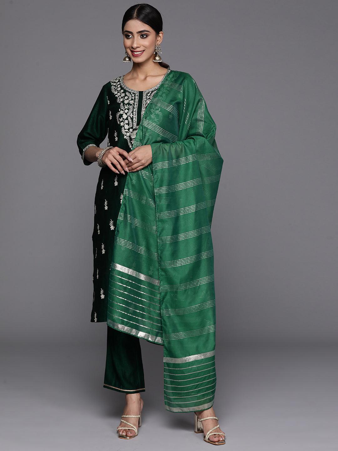 Green Embroidered Silk Blend Straight Kurta With Trousers & Dupatta - Jashvi