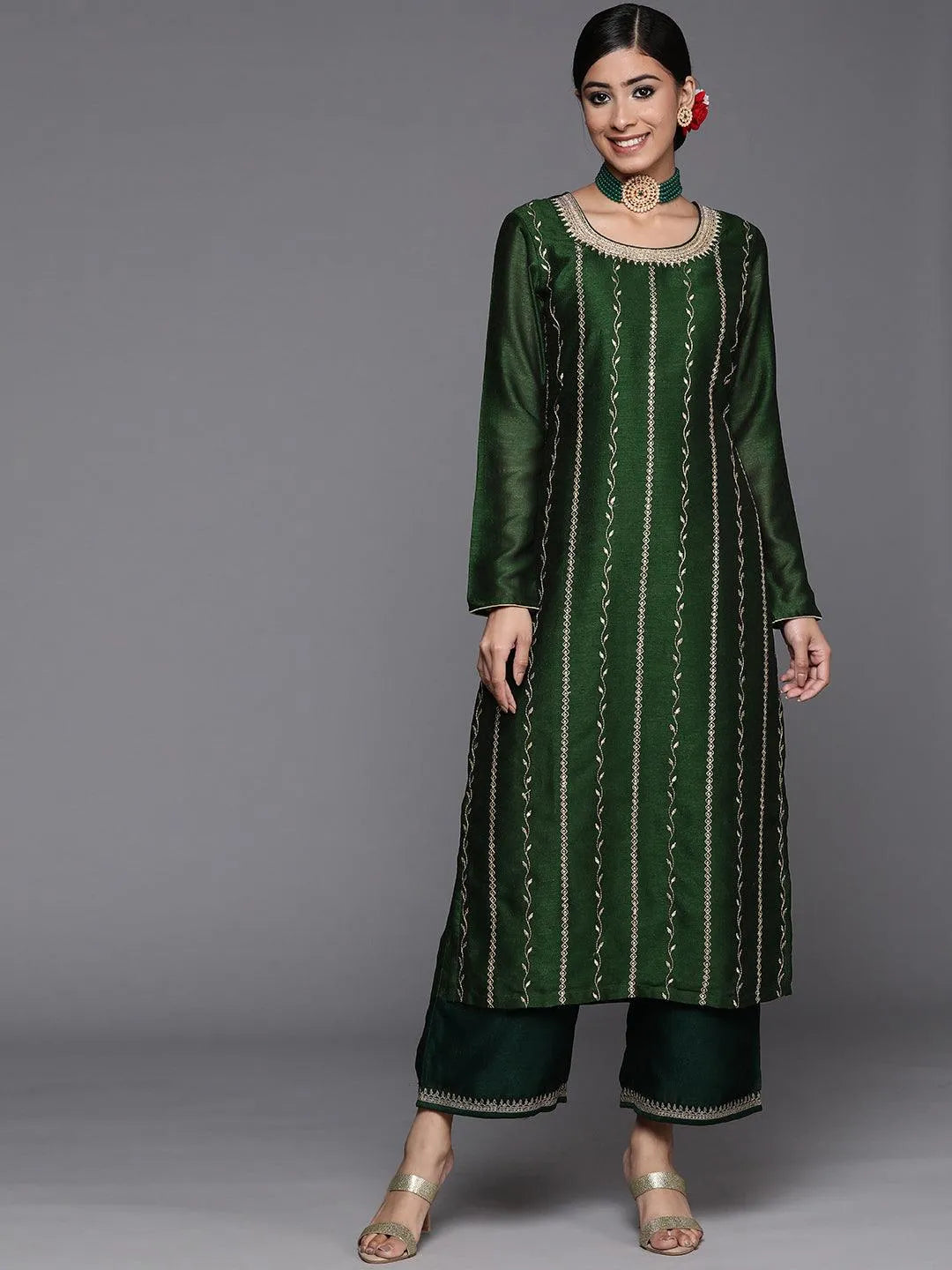 Green Embroidered Silk Straight Kurta - Jashvi