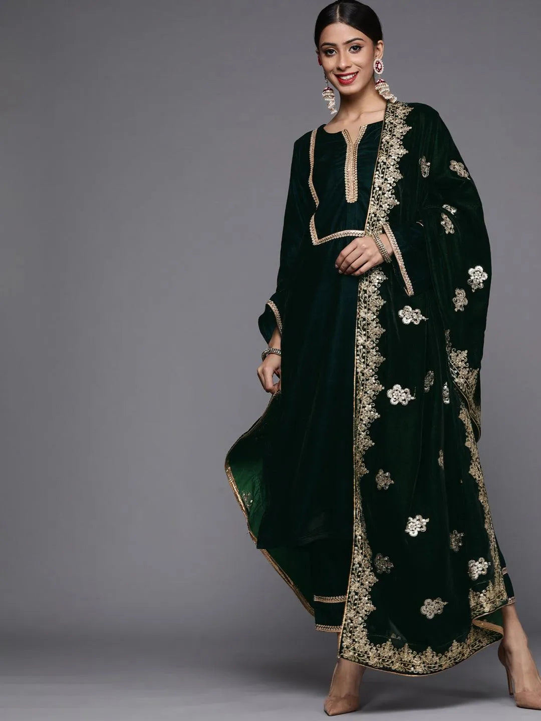 Green Embroidered Velvet Suit Set - Jashvi