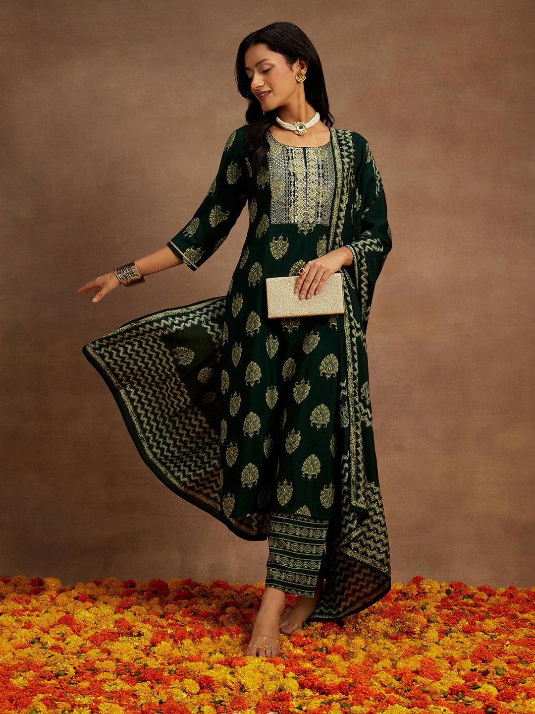 Green Printed Silk Blend Straight Kurta With Trousers & Dupatta - Jashvi