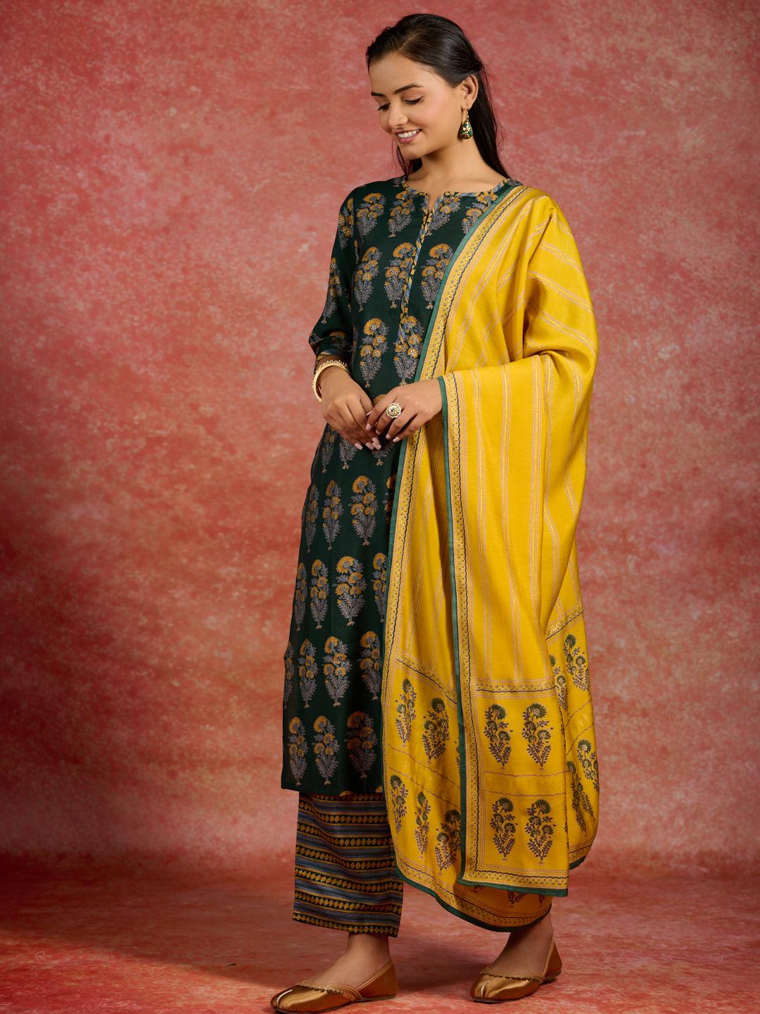 Green Printed Silk Blend Straight Kurta With Trousers & Dupatta - Jashvi