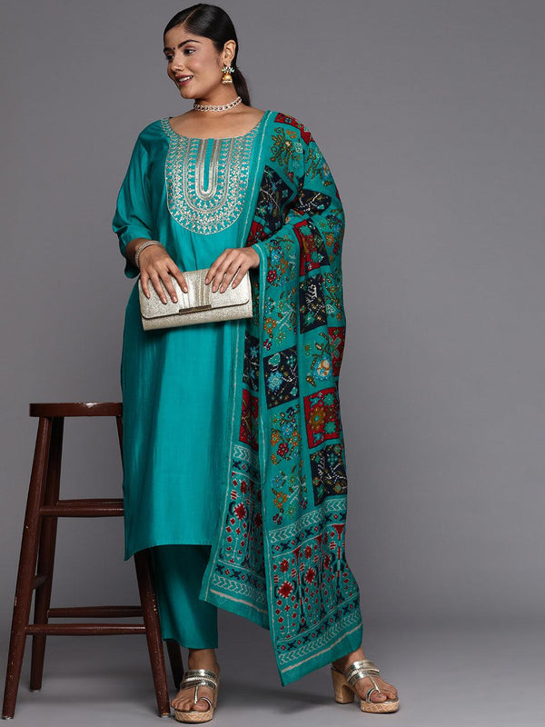 Green Printed Silk Blend Straight Kurta With Trousers & Dupatta - Jashvi