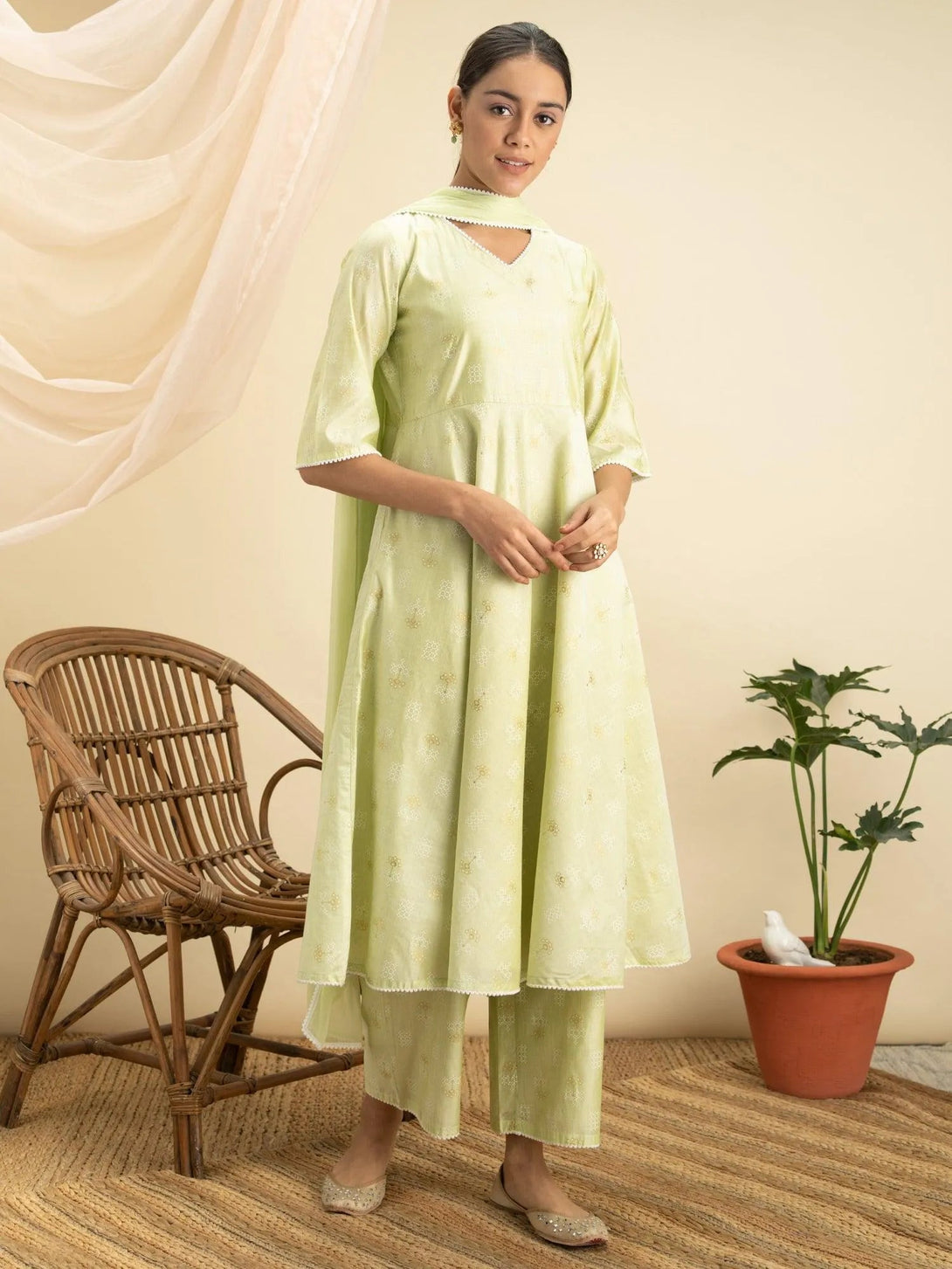 Green Printed Tussar Silk Suit Set - Jashvi