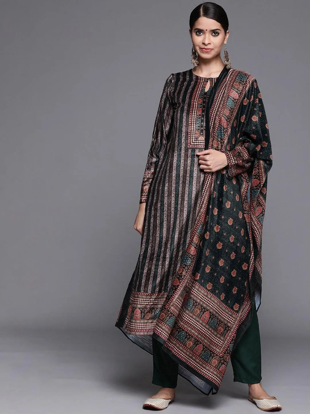 Green Printed Velvet Suit Set - Jashvi