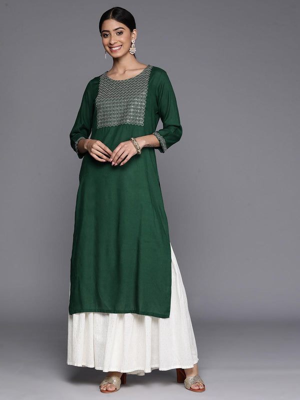 Green Yoke Design Rayon Straight Kurta - Jashvi