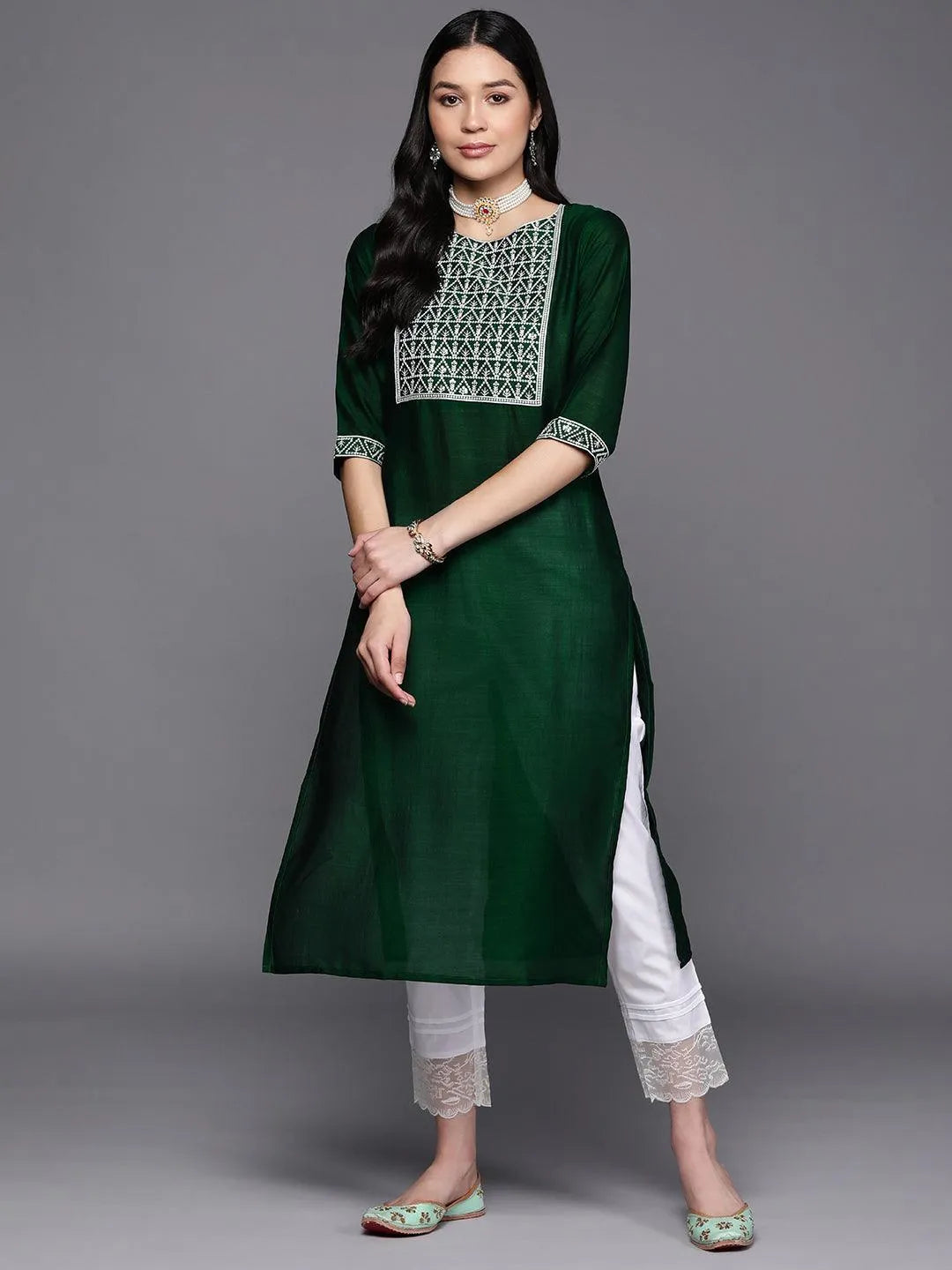 Green Yoke Design Silk Straight Kurta - Jashvi