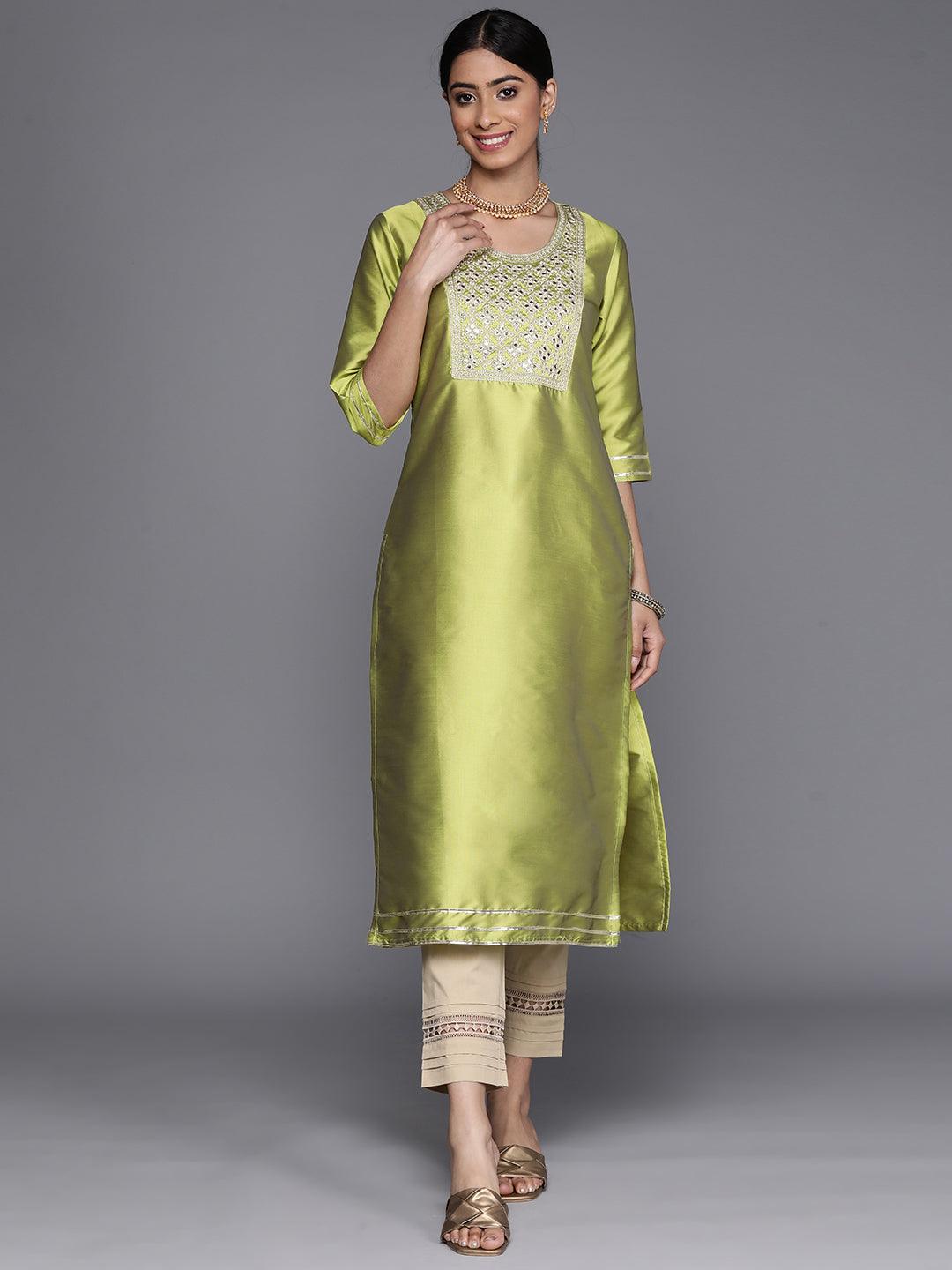 Green Yoke Design Silk Straight Kurta - Jashvi