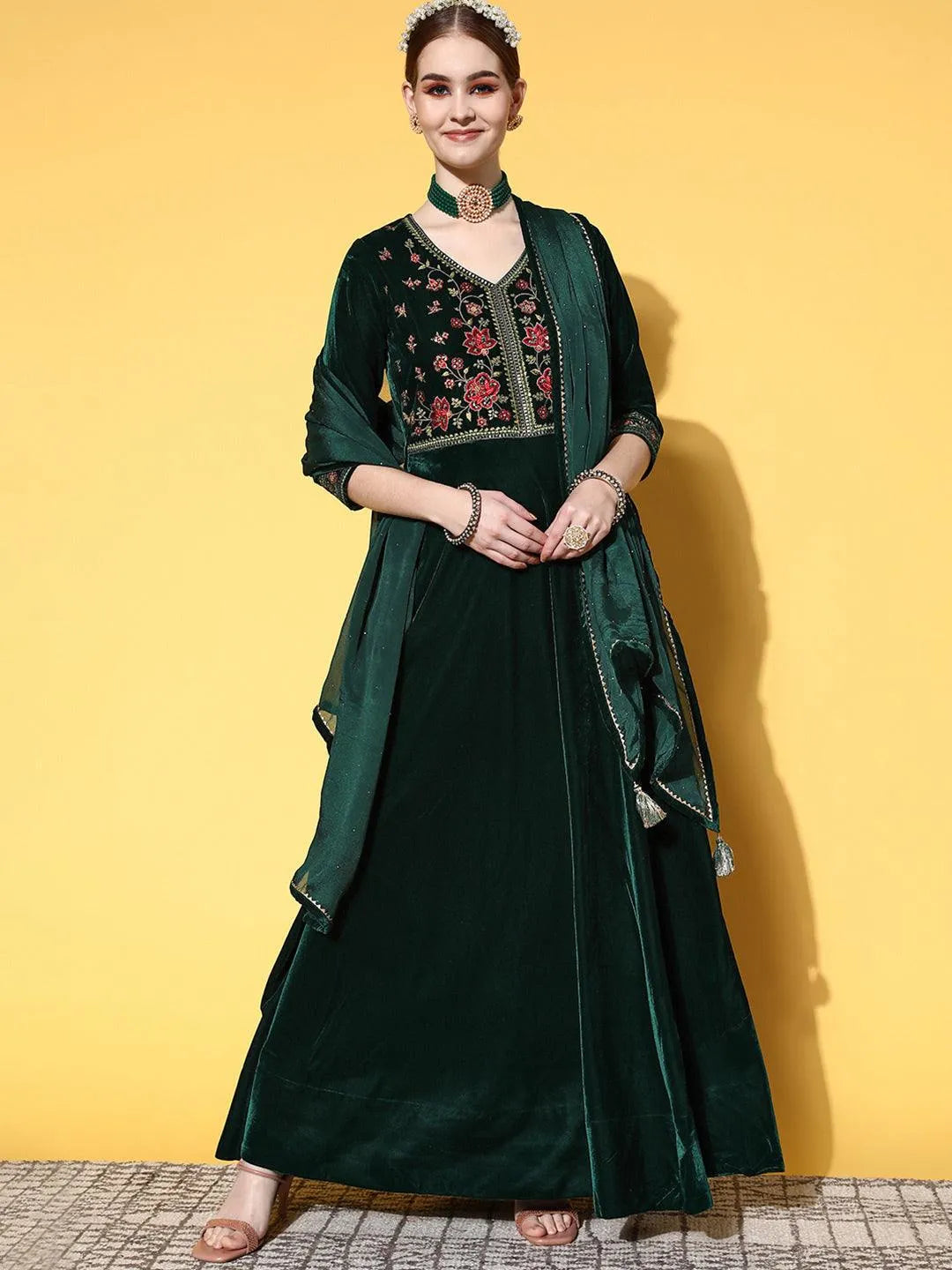 Green Yoke Design Velvet Anarkali Suit Set - Jashvi