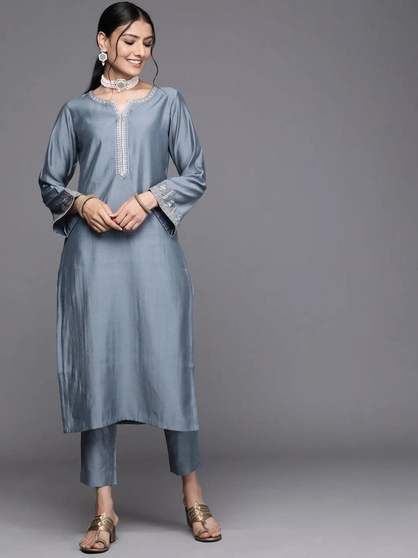 Grey Embroidered Chanderi Silk Kurta - Jashvi