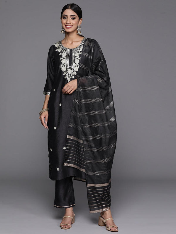 Grey Embroidered Silk Blend Straight Kurta With Trousers & Dupatta - Jashvi