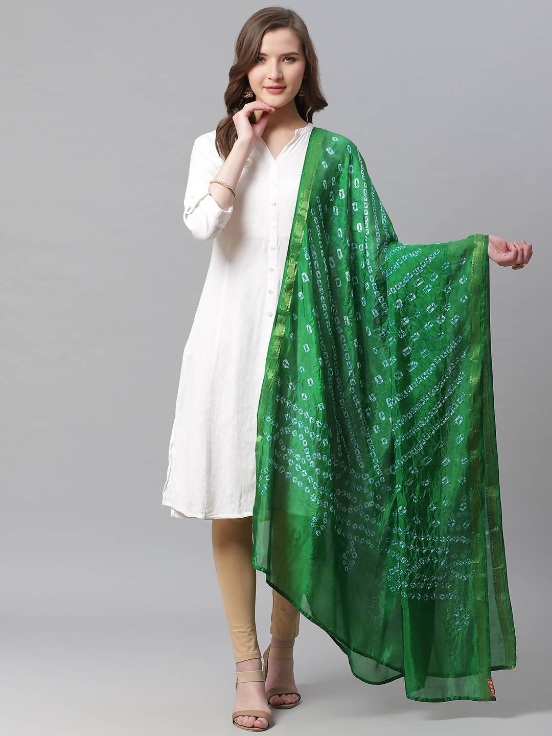 Buy_Women's_Green_Shantoon_Bandhani_Dupatta_Online_Indiakreations