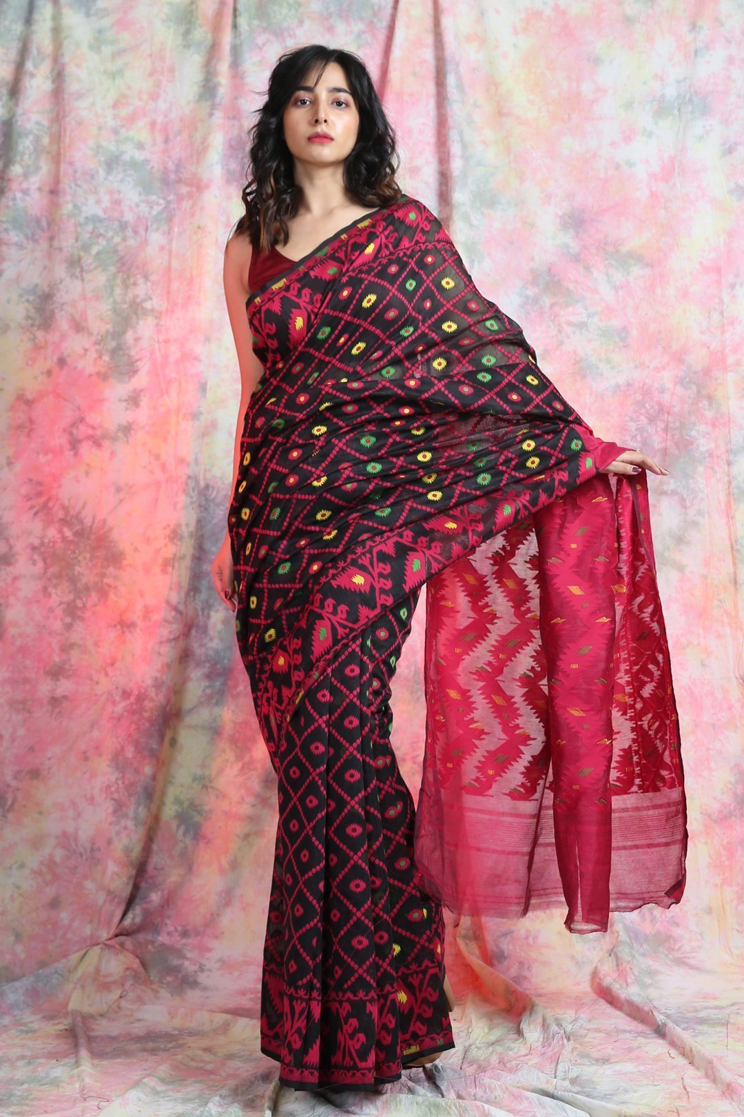 Women's Jamdani Saree With Allover Weaving - Arhi