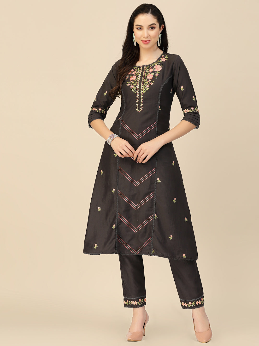 Women's Black Embroidered Chinon Straight Kurta With Trouser & Dupatta - Navyaa