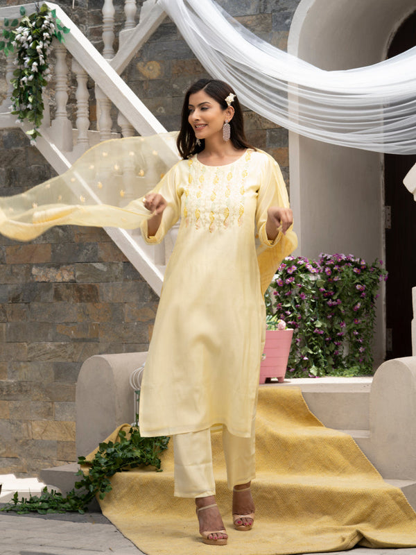 Women's Yellow Roman Silk Plain Kurta With Pant & Dupatta - Navyaa