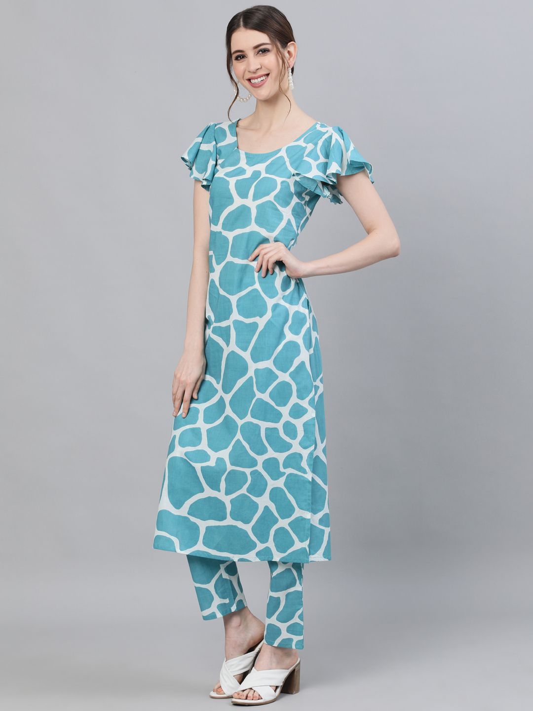 Women's Blue & White Animal Printed Kurta Set - AKS