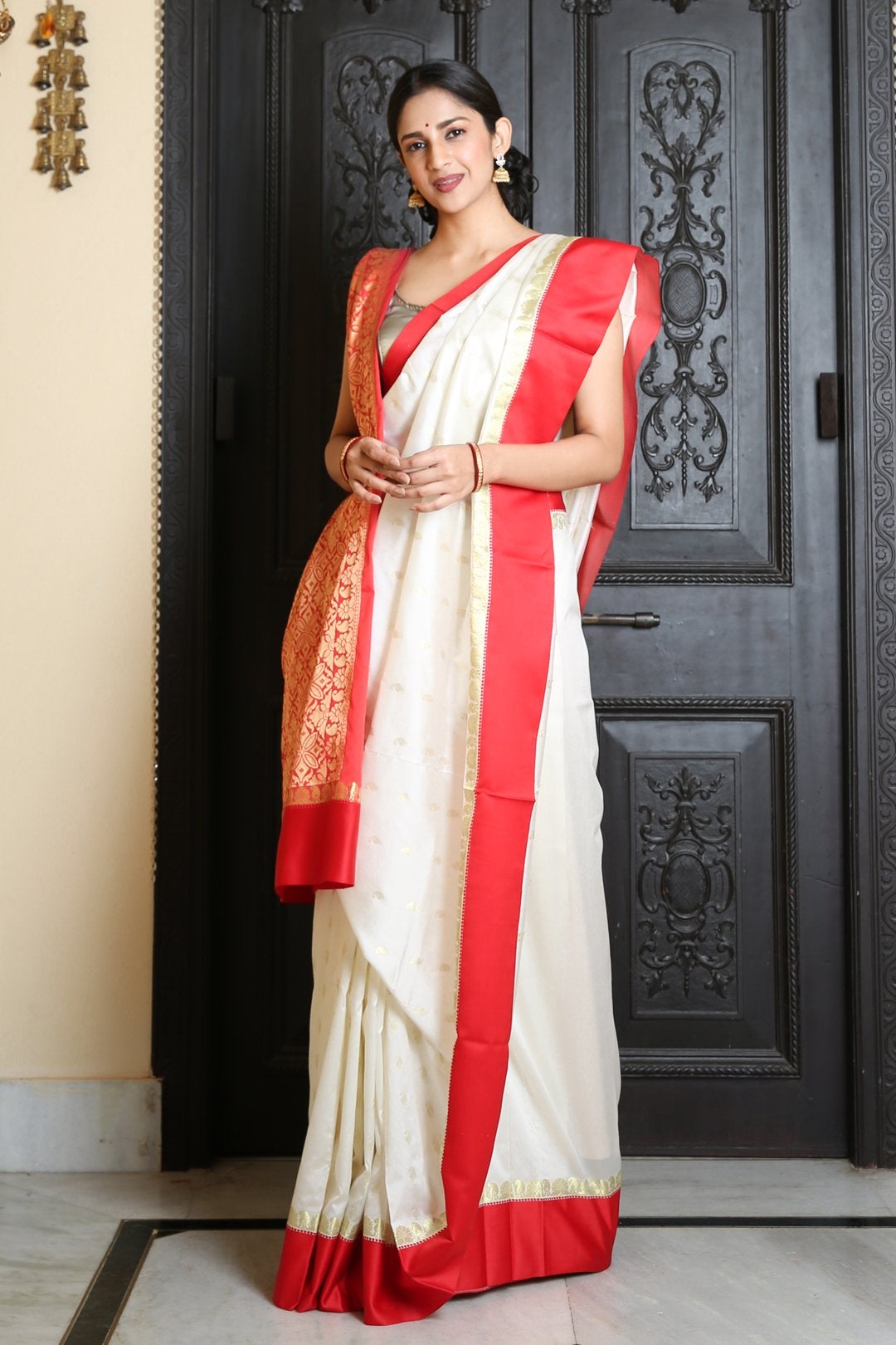 Women's Semi Garad Silk Saree With Red Border - In Weave Sarees