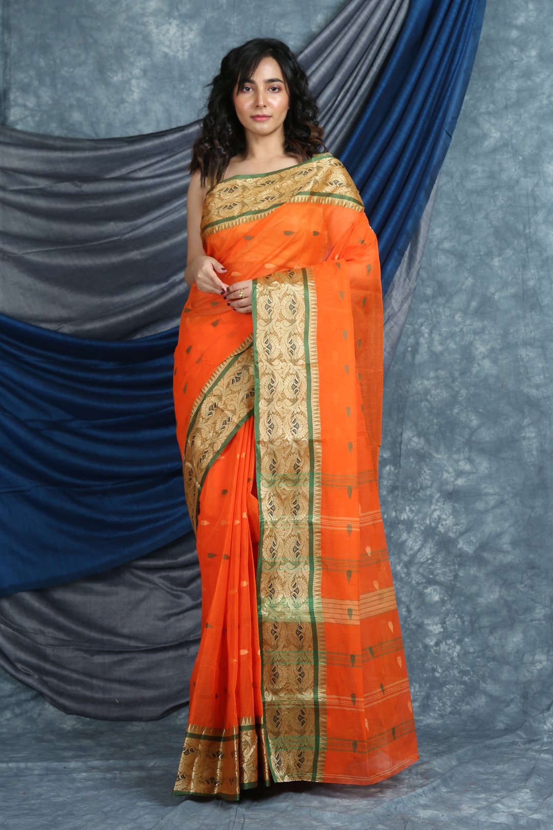 Women's Handwoven Cotton Tant Saree - Arhi