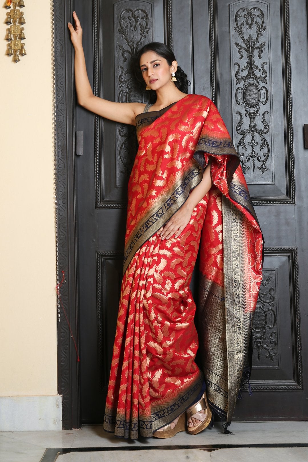 Women's silk saree with border - IN WEAVE SAREES