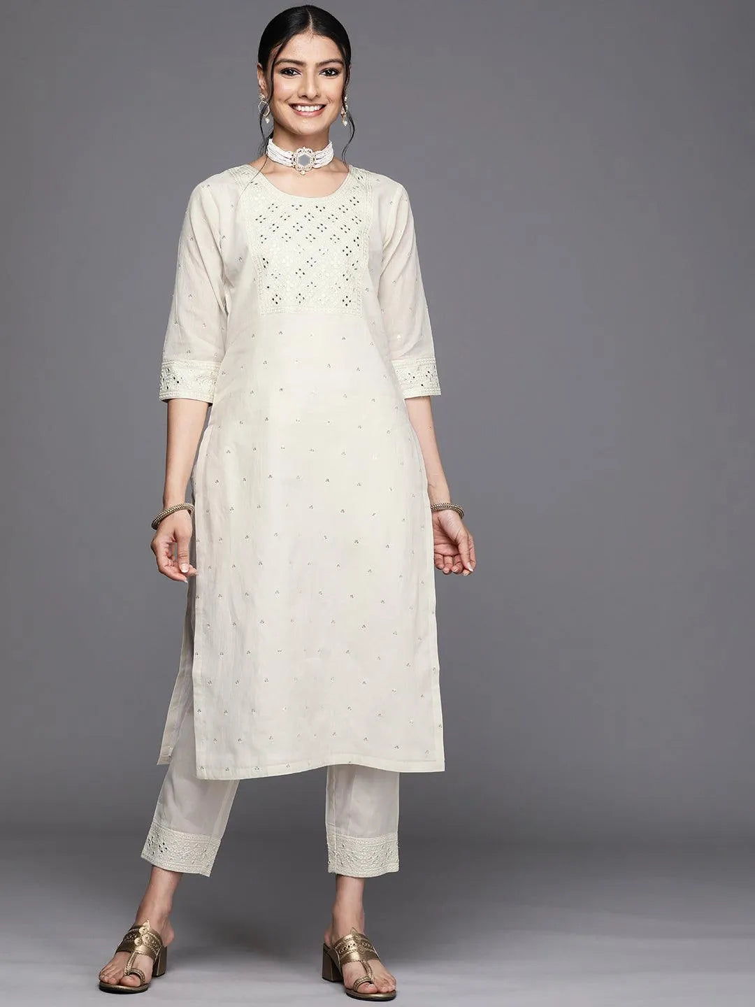 Off White Yoke Design Cotton Kurta - Jashvi