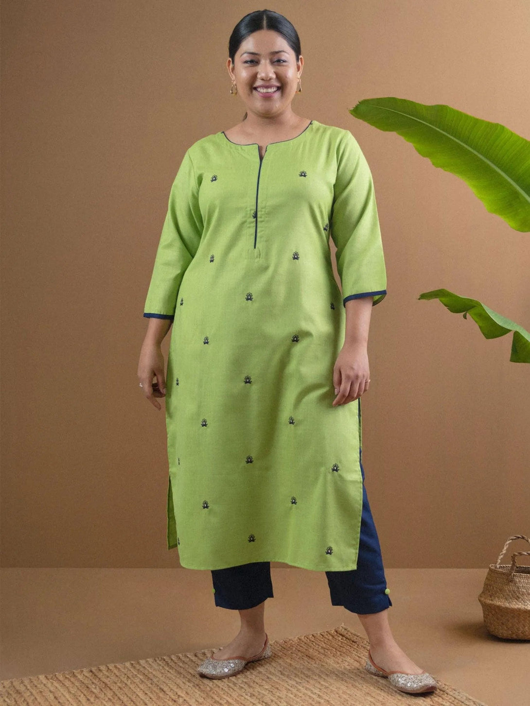 Plus Size Green Embroidered Cotton Kurta Set - Jashvi