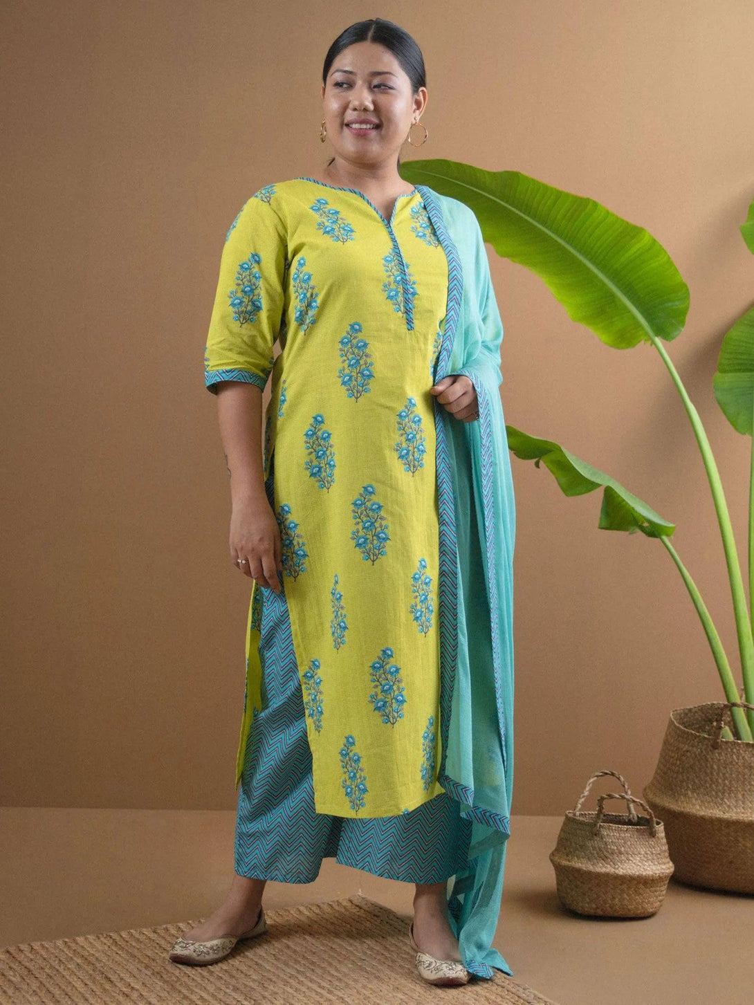 Plus Size Green Printed Cotton Suit Set - Jashvi