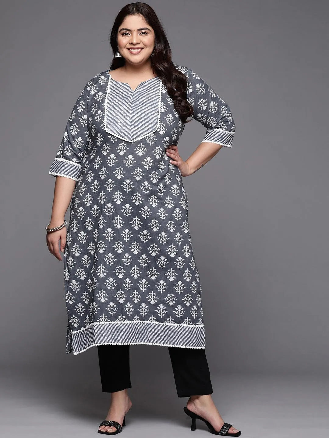 Plus Size Grey Printed Cotton Straight Kurta - Jashvi