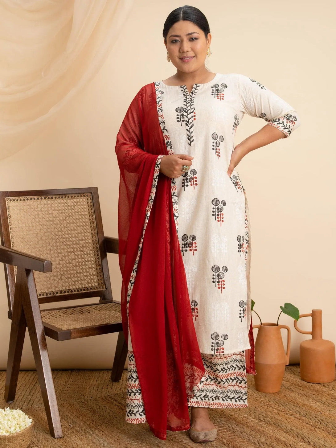 Plus Size Off White Printed Cotton Suit Set - Jashvi