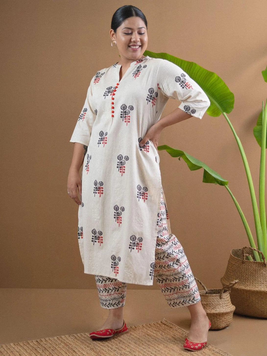 Plus Size Off White Printed Cotton Kurta Set - Jashvi