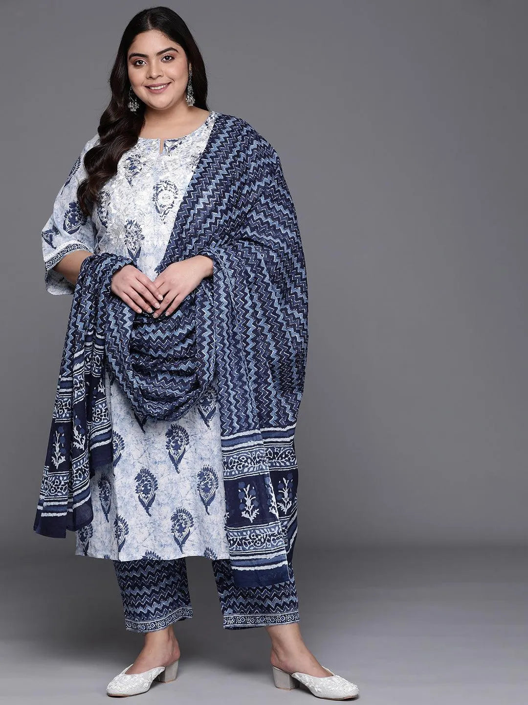 Plus Size White Yoke Design Cotton Suit Set - Jashvi