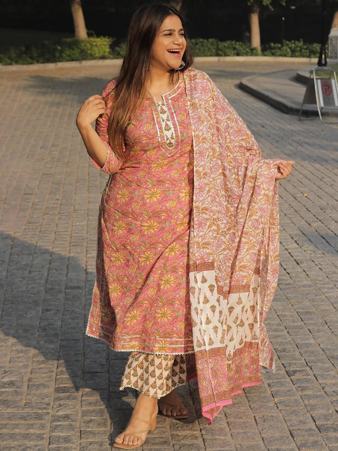 Plus Size Pink Printed Cotton Suit Set - Jashvi