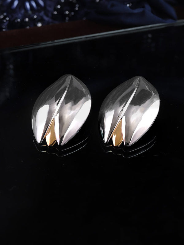 Rubans Voguish Nature's Whispers: Silver Tone Leaf Pattern Earrings