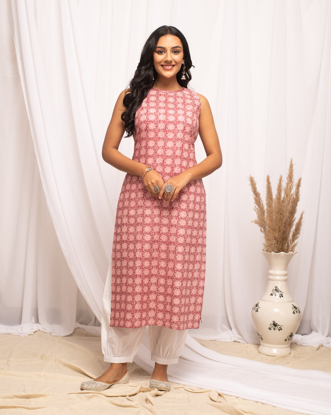 Women's Floral Printed Pink Cotton Straight Kurta - Fiorra