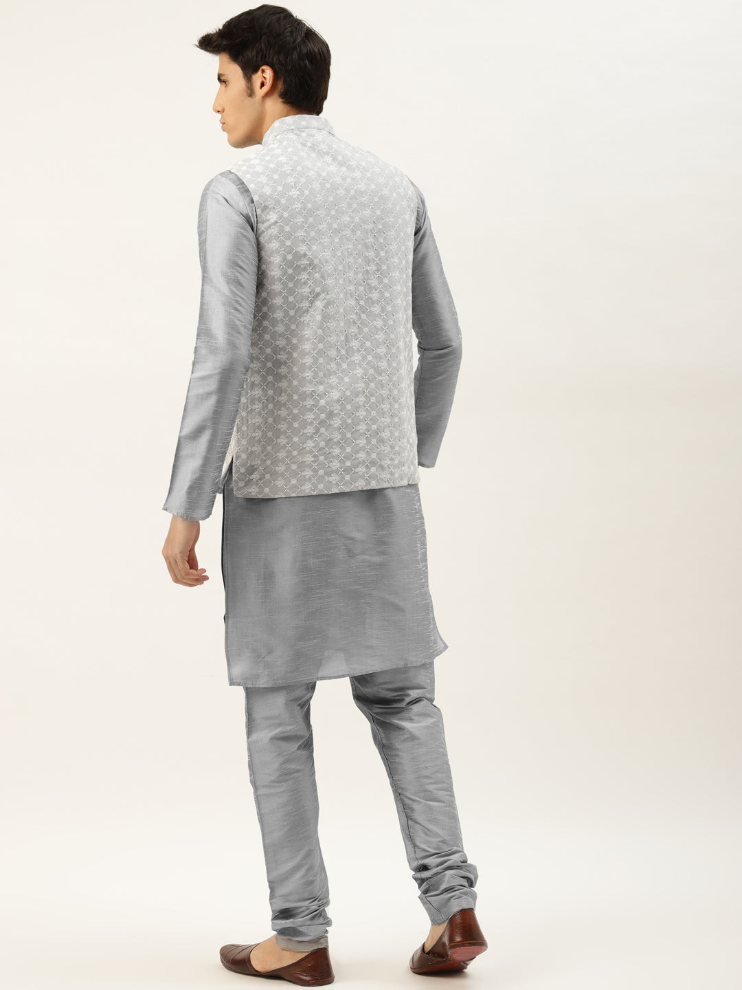 Men's Silk Blend Grey Kurta Pyjama & Grey Nehrujacket Combo - Sojanya