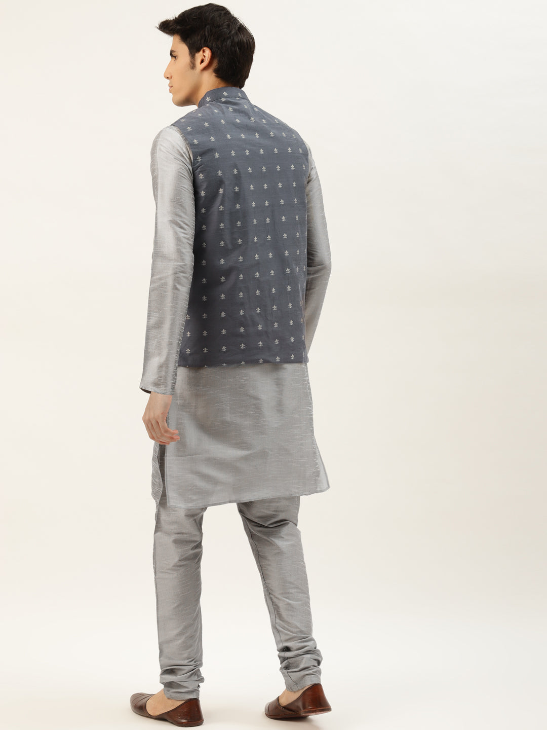 Men's Silk Blend Grey Kurta Pyjama & Grey Nehrujacket Combo - Sojanya