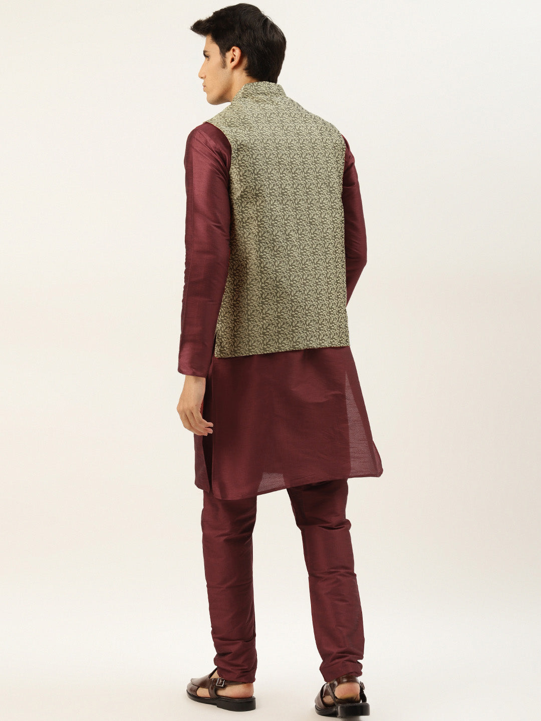 Men's Silk Blend Maroon Kurta Pyjama & Gold Nehrujacket Combo - Sojanya