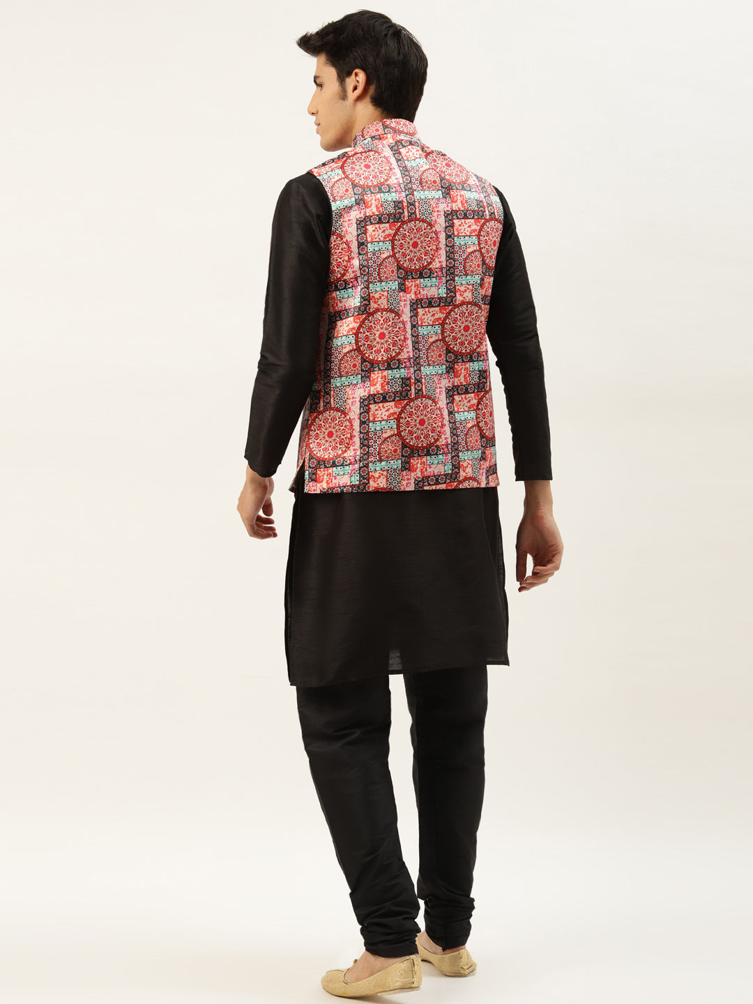 Men's Silk Blend Black Kurta Pyjama & Peach Nehrujacket Combo - Sojanya