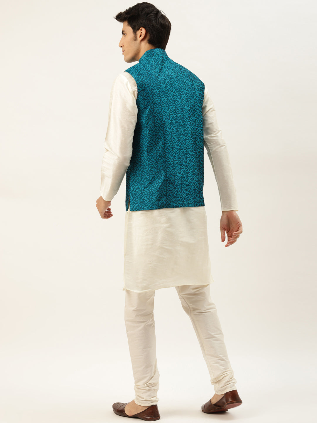 Men's Silk Blend Off White Kurta Pyjama & Tealblue Nehrujacket Combo - Sojanya