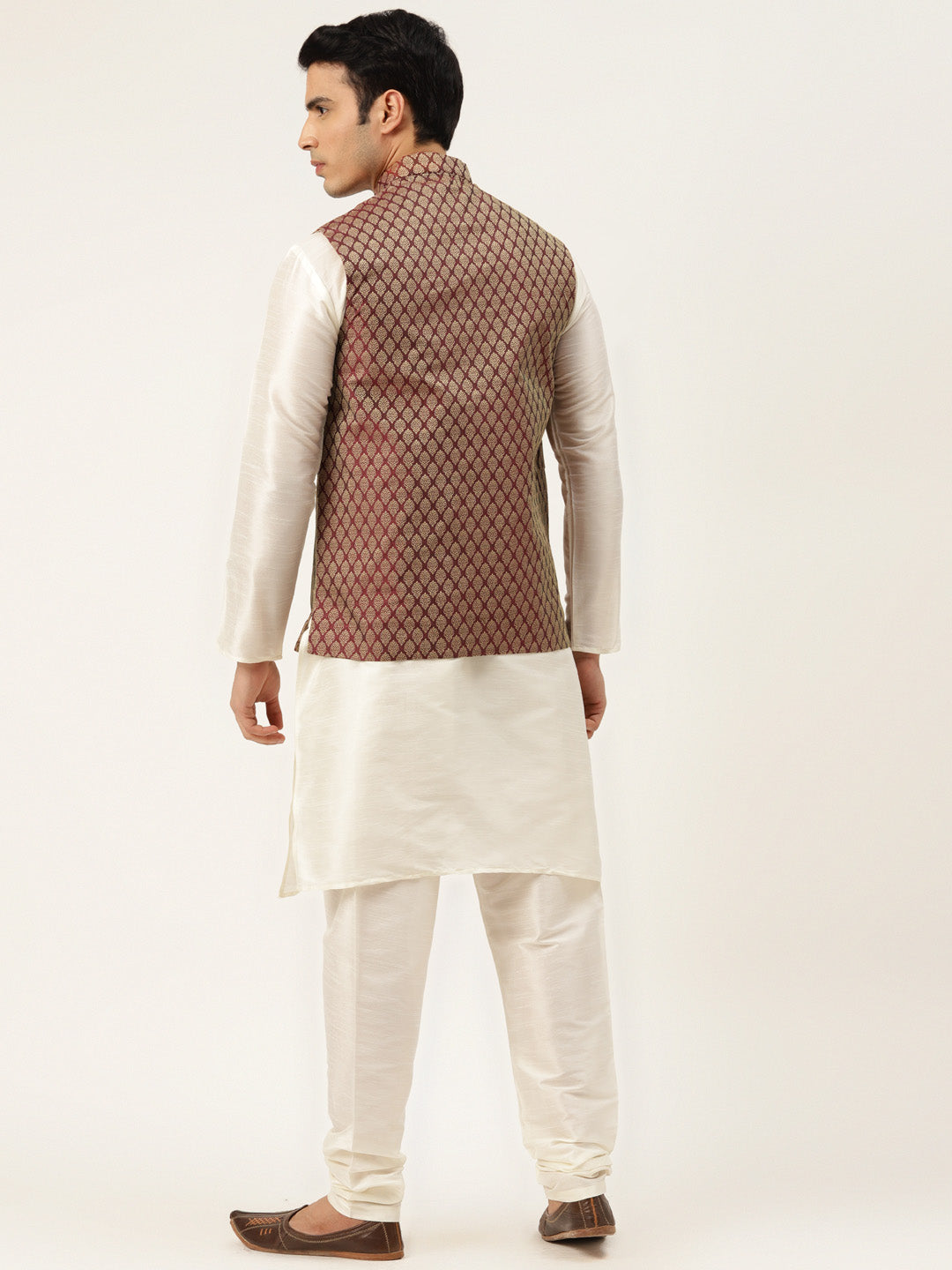 Men's Silk Blend Off White Kurta Pyjama & Maroon Nehrujacket Combo - Sojanya