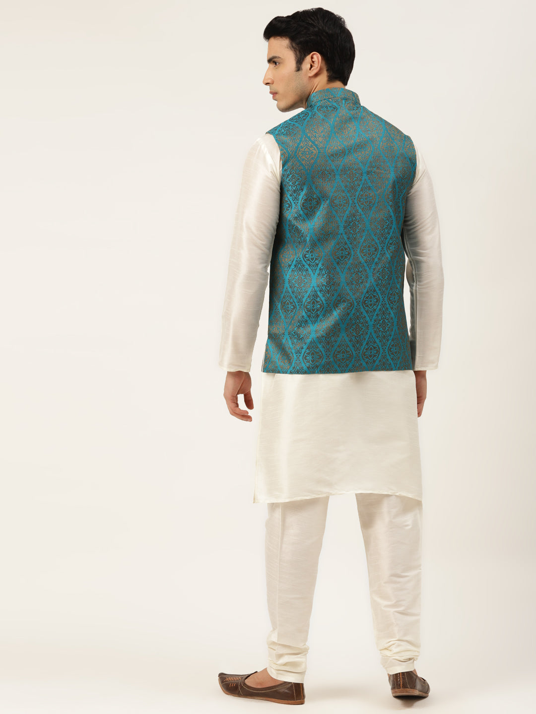 Men's Silk Blend Off White Kurta Pyjama & Teal Blue Nehrujacket Combo - Sojanya