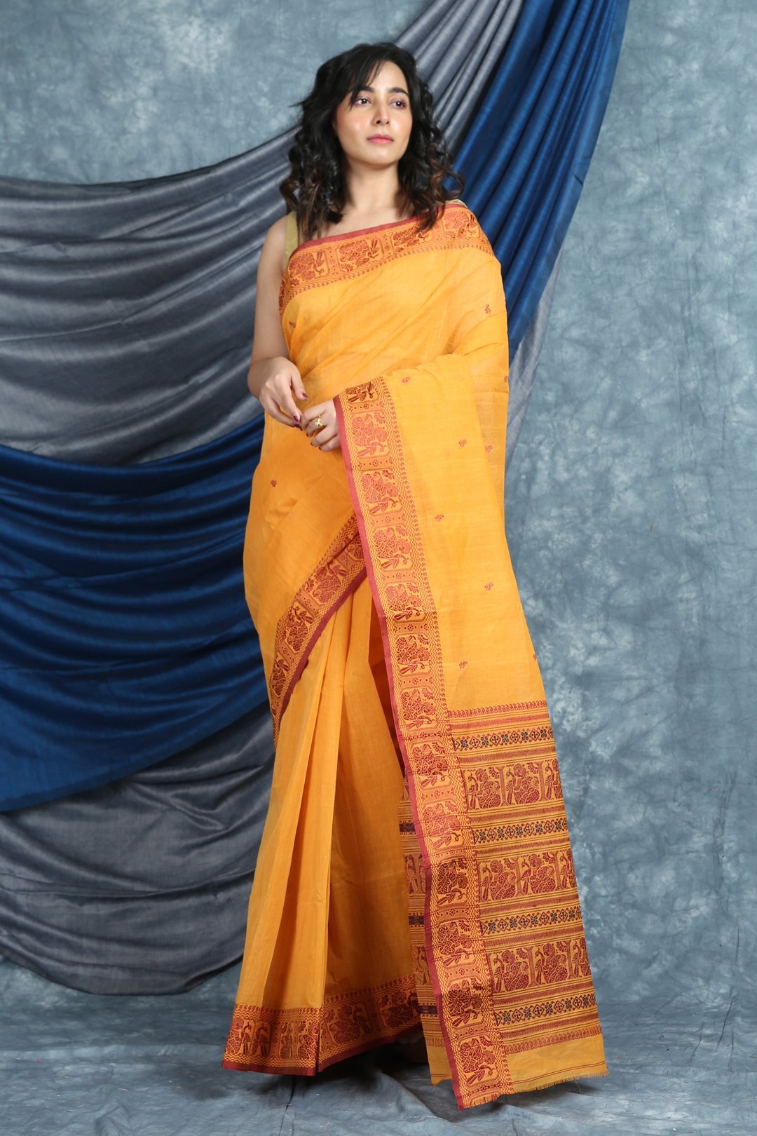 Women's Handwoven Cotton Tant Saree - Arhi