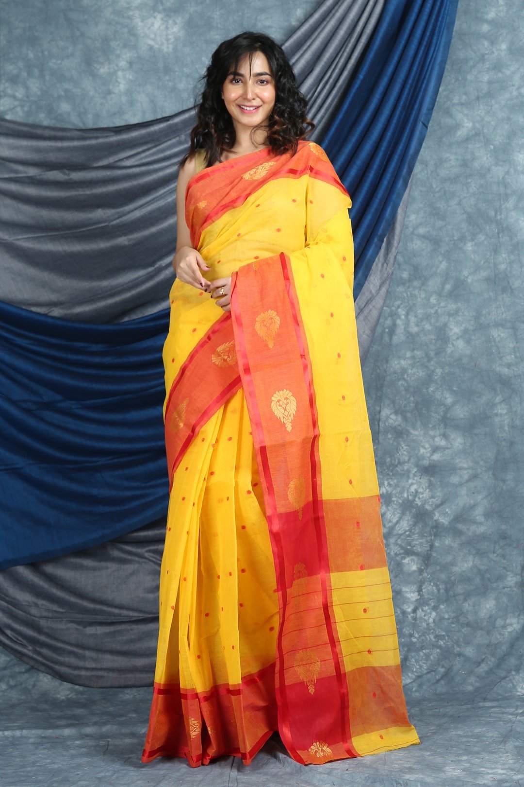 Women's Handwoven Cotton Tant Saree - Arhi