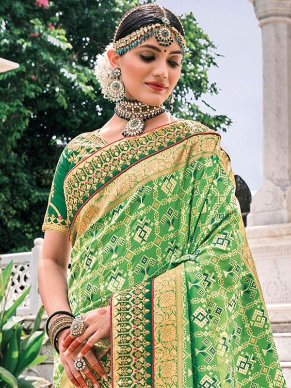 Women's Green Patola Pure Silk Saree With Blouse Piece - Odette