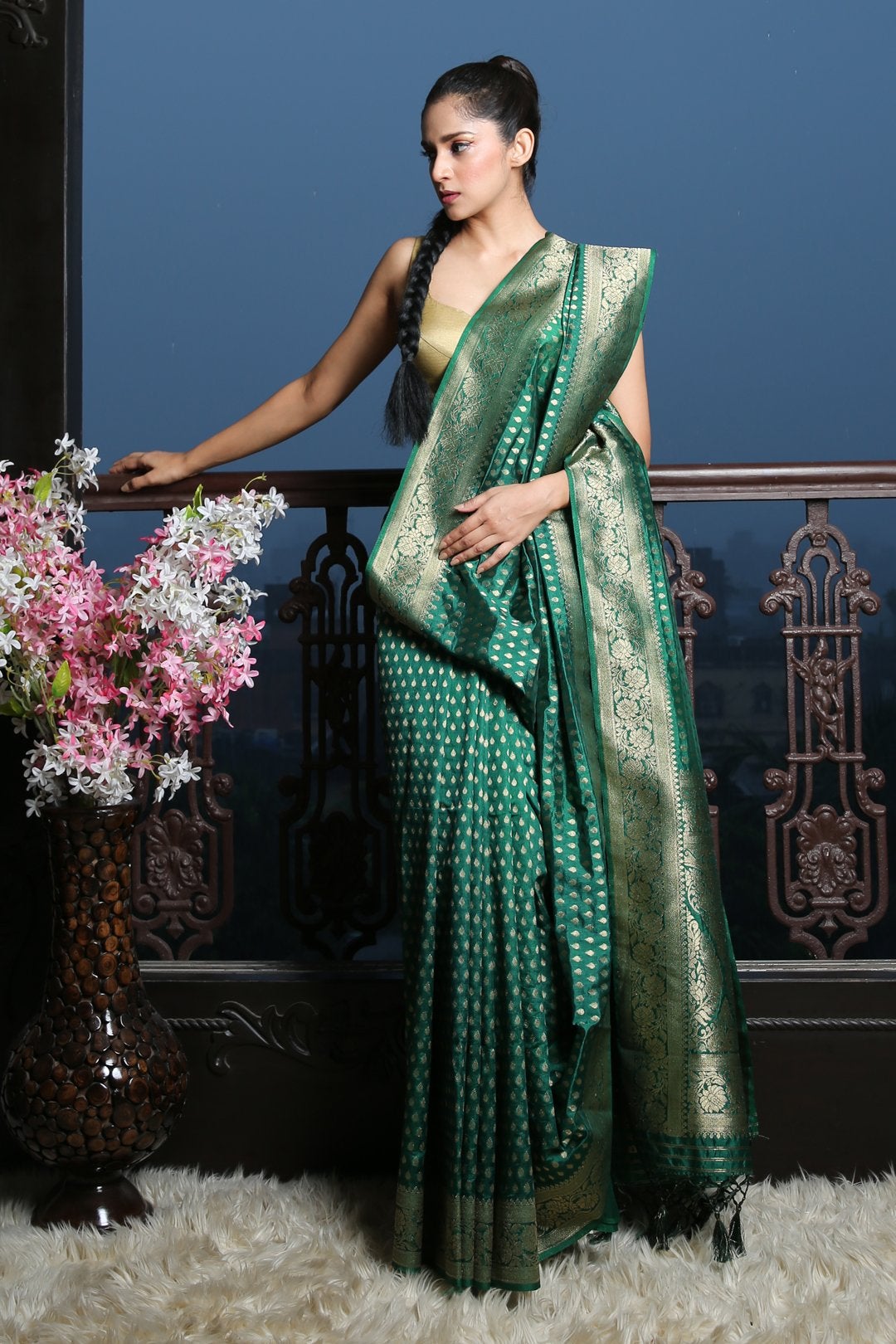 Women's silk saree with golden border and buti - IN WEAVE SAREES