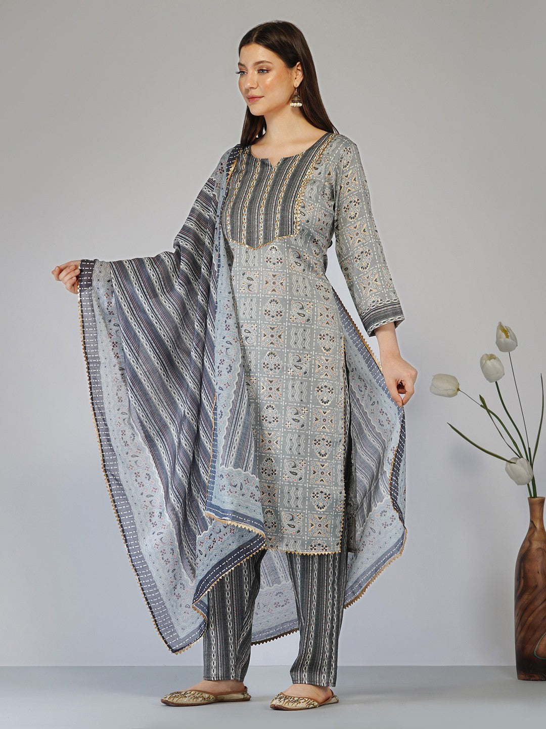 Women's Viscose Rayon Kurta Pant And Dupatta Set - Noz2Toz