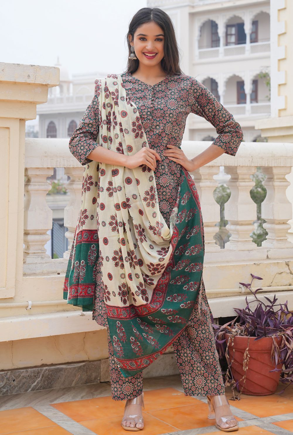 Women's Floral Printed Straight Cotton Green Stitched Kurta Palazzo With Dupatta - Vbuyz