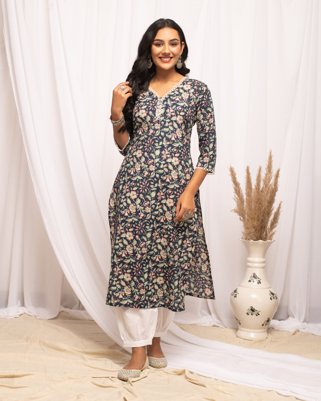 Women's Floral Printed Blue Cotton Straight Kurta - Fiorra